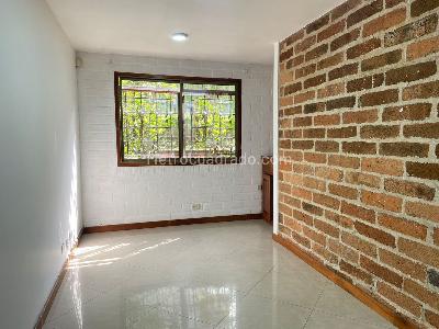 Casa de 3 alcobas en venta en Sabaneta, Sabaneta, 217 m² · foto 5 de 19