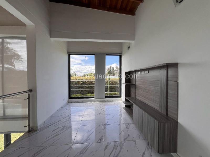 Casa en Arriendo, Llanogrande, Rionegro - Więcej