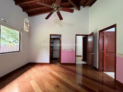 Casa de 4 alcobas en venta en Envigado, Envigado, 1753 m² · foto 14 de 20
