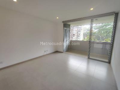 Apartamento de 1 alcoba en venta en El Poblado, Medellín, 62 m² · foto 2 de 14