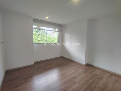 Apartamento de 1 alcoba en venta en El Poblado, Medellín, 62 m² · foto 9 de 14