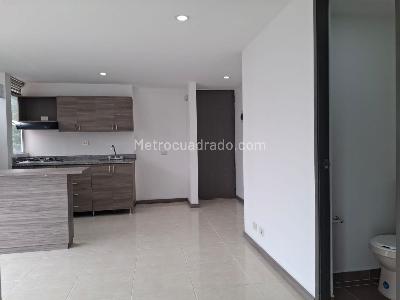 Apartamento de 1 alcoba en arriendo en La Aguacatala, Medellín, 36 m² · foto 2 de 10