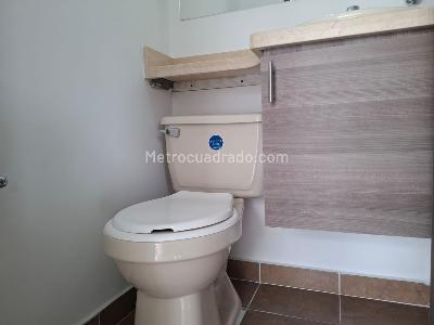 Apartamento de 1 alcoba en arriendo en La Aguacatala, Medellín, 36 m² · foto 8 de 10