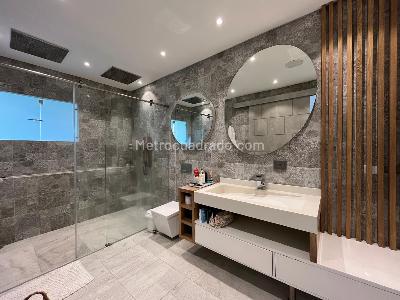 Casa de 4 alcobas en venta en Envigado, Envigado, 1000 m² · foto 15 de 20