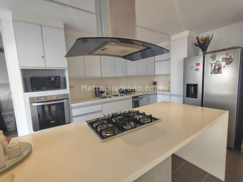 Apartamento en Arriendo, EL POBLADO, Medellín - Widok 6