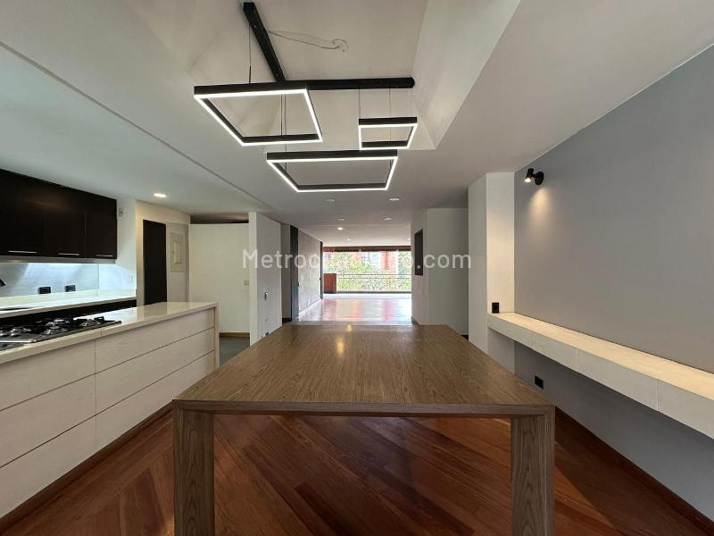 Apartamento en Arriendo, EL POBLADO, Medellín - Widok 3