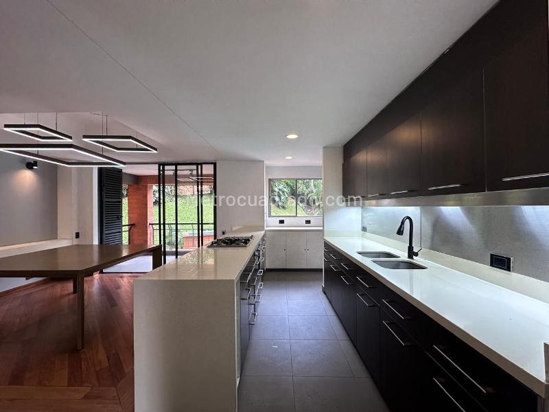 Apartamento en Arriendo, EL POBLADO, Medellín - Widok 6