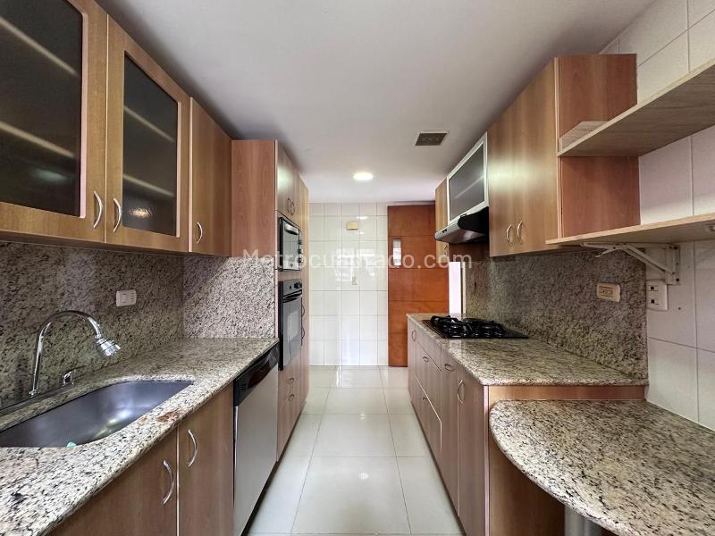 Piso – Medellín - Más