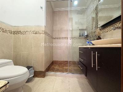 Apartamento de 4 alcobas en venta en El Poblado, Medellín, 590 m² · foto 17 de 20