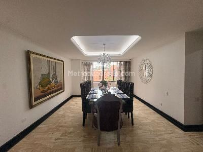 Apartamento de 4 alcobas en venta en El Poblado, Medellín, 590 m² · foto 3 de 20