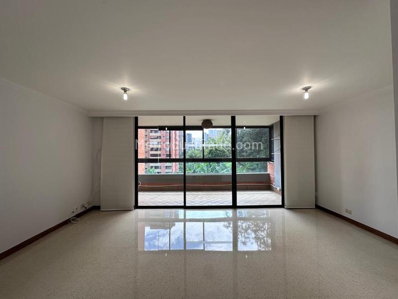 Piso – Medellín, Los Balsos Numero 2, El Poblado - Vista 2