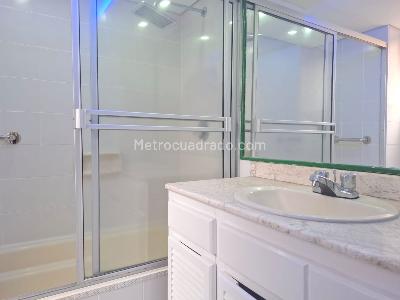 Apartamento de 3 alcobas en venta en El Poblado, Medellín, 116 m² · foto 15 de 17