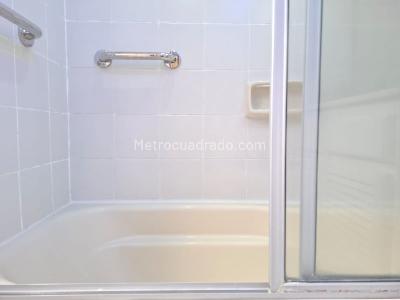 Apartamento de 3 alcobas en venta en El Poblado, Medellín, 116 m² · foto 16 de 17