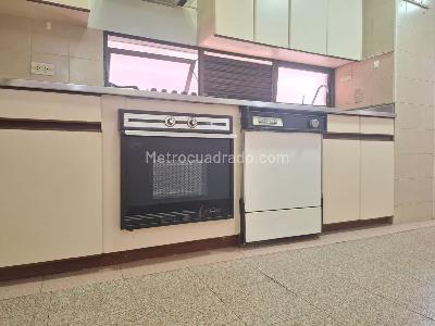 Apartamento de 3 alcobas en venta en El Poblado, Medellín, 116 m² · foto 9 de 17