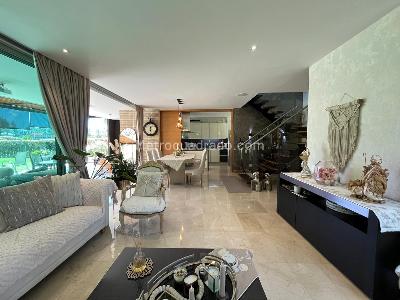 Casa de 3 alcobas en venta en Envigado, Envigado, 997 m² · foto 2 de 20