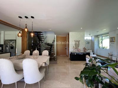 Casa de 3 alcobas en venta en Envigado, Envigado, 997 m² · foto 4 de 20