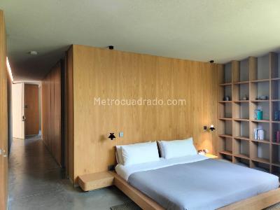 Apartamento de 2 alcobas en venta en El Poblado, Medellín, 186 m² · foto 8 de 15