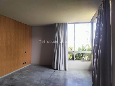 Apartamento de 2 alcobas en venta en El Poblado, Medellín, 186 m² · foto 9 de 17
