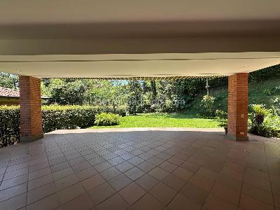 Casa de 4 alcobas en arriendo en El Poblado, Medellín, 900 m² · foto 18 de 20