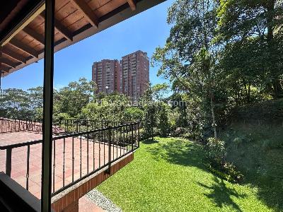 Casa de 4 alcobas en arriendo en El Poblado, Medellín, 900 m² · foto 20 de 20