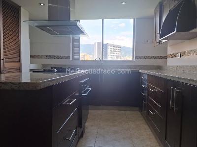 Apartamento de 3 alcobas en arriendo en Santa María De Los Ángeles, Medellín, 104 m² · foto 6 de 15