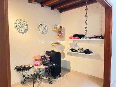Casa de 2 alcobas en venta en Envigado, Envigado, 140 m² · foto 9 de 16