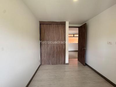 Apartamento de 3 alcobas en venta en Sabaneta, Sabaneta, 97 m² · foto 13 de 17