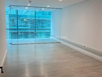 Oficina en Arriendo, EL POBLADO, Medellín