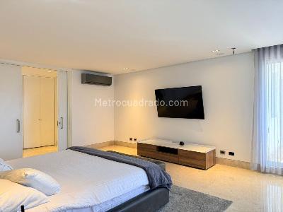 Apartamento de 4 alcobas en venta en El Poblado, Medellín, 420 m² · foto 10 de 20