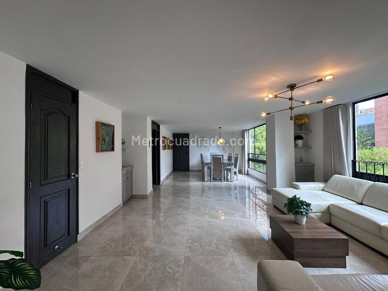 Apartamento en Arriendo, EL POBLADO, Medellín – pohled 3