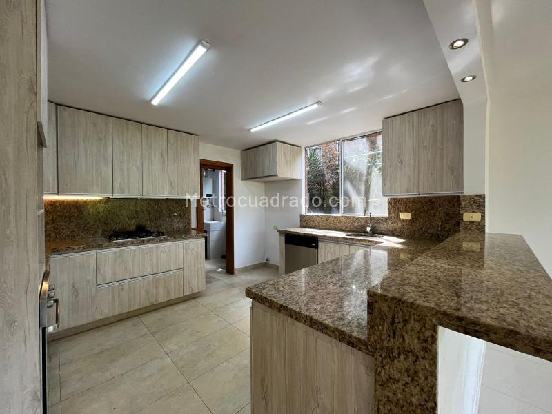 Casa en Arriendo, ENVIGADO, Envigado - Więcej