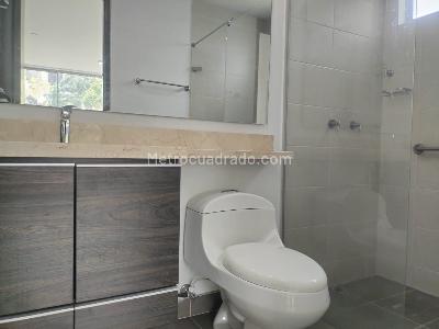 Apartamento en venta en El Poblado, Medellín · foto 18 de 19