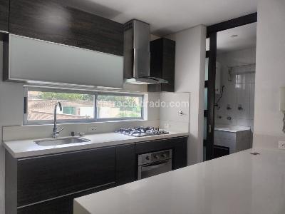Apartamento en venta en El Poblado, Medellín · foto 7 de 19