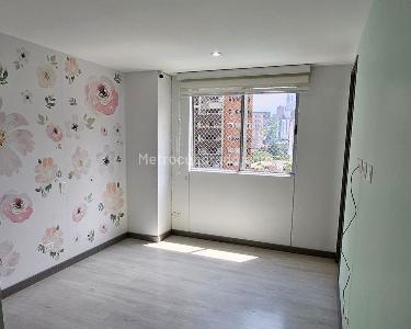 Apartamento de 3 alcobas en venta en Sabaneta, Sabaneta, 130 m² · foto 7 de 11