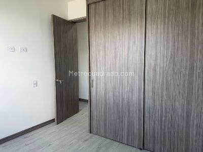 Apartamento de 3 alcobas en venta en El Poblado, Medellín, 75 m² · foto 13 de 17