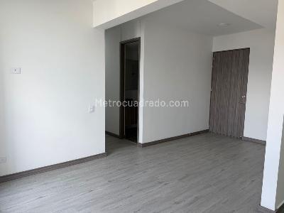 Apartamento de 3 alcobas en venta en El Poblado, Medellín, 75 m² · foto 2 de 17