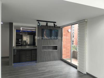 Apartamento de 3 alcobas en arriendo en El Poblado, Medellín, 117 m² · foto 3 de 18