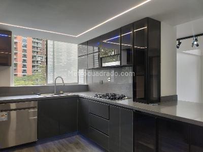 Apartamento de 3 alcobas en arriendo en El Poblado, Medellín, 117 m² · foto 7 de 18