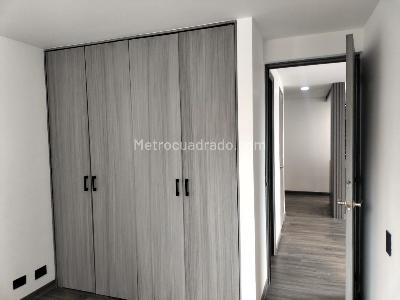 Apartamento de 3 alcobas en arriendo en El Poblado, Medellín, 117 m² · foto 14 de 18