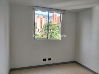 Apartamento de 3 alcobas en arriendo en El Poblado, Medellín, 117 m² · foto 15 de 18
