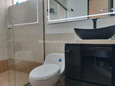 Apartamento de 3 alcobas en arriendo en El Poblado, Medellín, 117 m² · foto 17 de 18