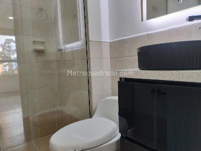 Apartamento de 3 alcobas en arriendo en El Poblado, Medellín, 117 m² · foto 18 de 18