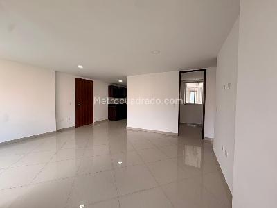 Apartamento de 2 alcobas en arriendo en Sabaneta, Sabaneta, 86 m² · foto 2 de 14