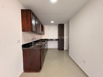 Apartamento de 2 alcobas en arriendo en Sabaneta, Sabaneta, 86 m² · foto 4 de 14