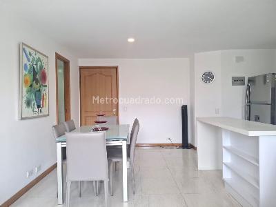 Apartamento en venta en El Poblado, Medellín · foto 6 de 18