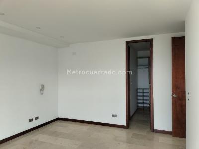 Apartamento en arriendo en El Poblado, Medellín · foto 11 de 17