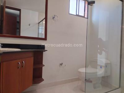Apartamento en arriendo en El Poblado, Medellín · foto 16 de 17