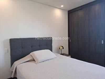 Apartamento de 2 alcobas en arriendo en El Poblado, Medellín, 130 m² · foto 18 de 20