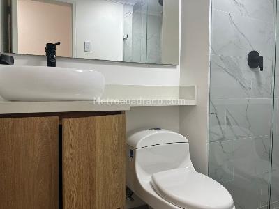 Apartamento en arriendo en El Poblado, Medellín · foto 14 de 16