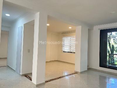 Apartamento en arriendo en El Poblado, Medellín · foto 2 de 16